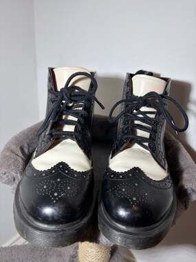 Dr. Martens 3989 Black & White Wingtip Brogue Boots Size US Women's 8 / Men's 7